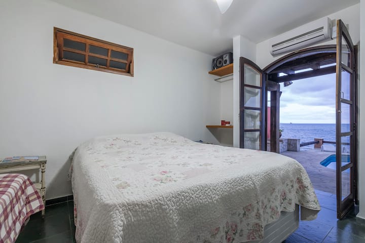 Dhomë gjumi 2