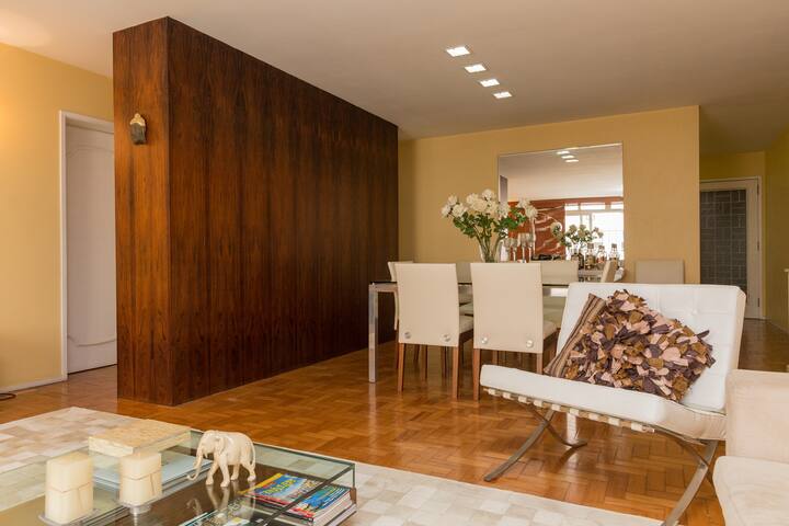 Heart of Zona Sul! 4 Bedrooms, Sleeps 12 gallery image 4