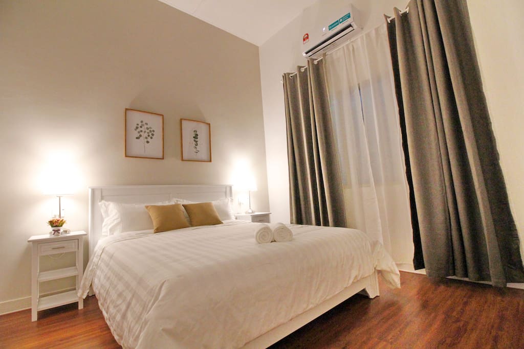 Romantic room