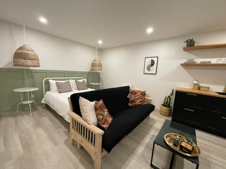 Garden Suite in Squamish Guest suites for Rent in Squamish, British