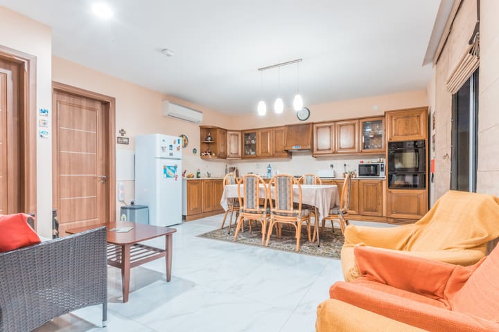 Airbnb Haz Zebbug Ferienwohnungen Unterkunfte Malta