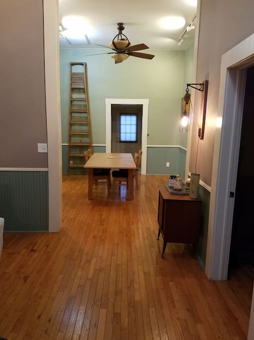 High ceilings and open floorplan