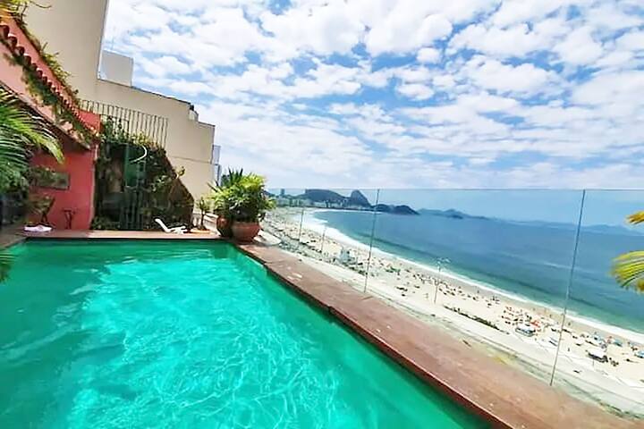 Penthouse with private pool and sea view gallery image 2