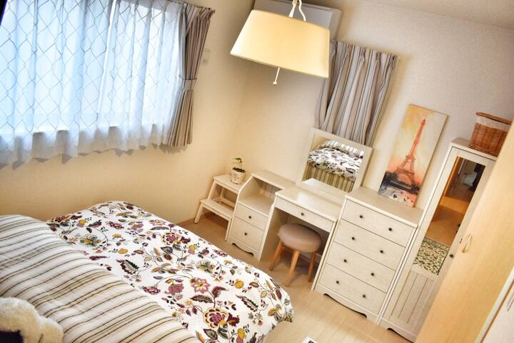 Toga’s House - Chaillot