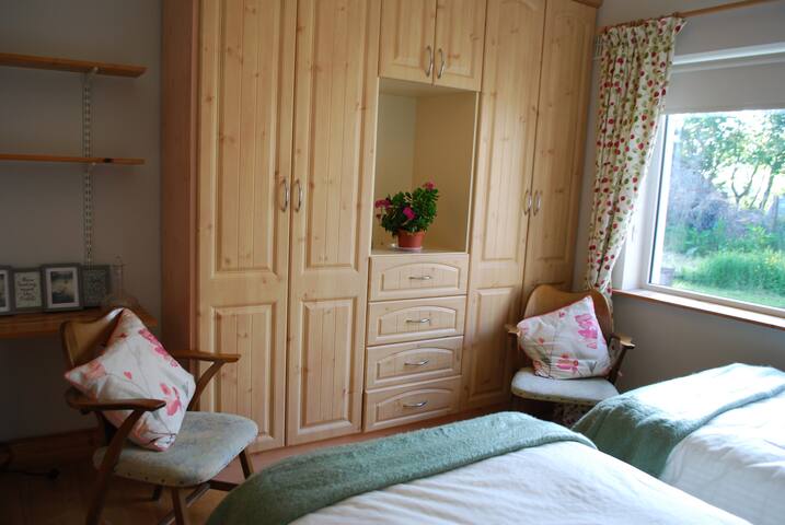 Bluebell Lodge Sycamore Breakfast Inc Cottages For Rent In