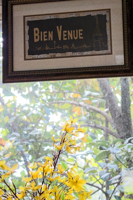 Welcome to Chez Bienvenu
