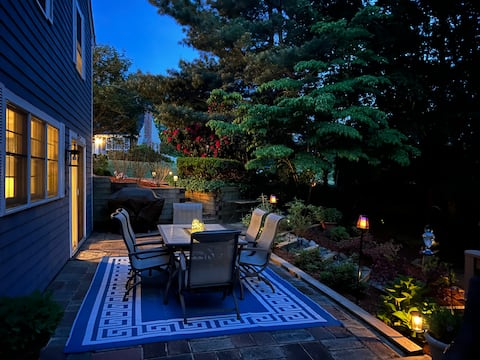 Cape Cod Cotuit Cottage, 3 Bed Near Beaches