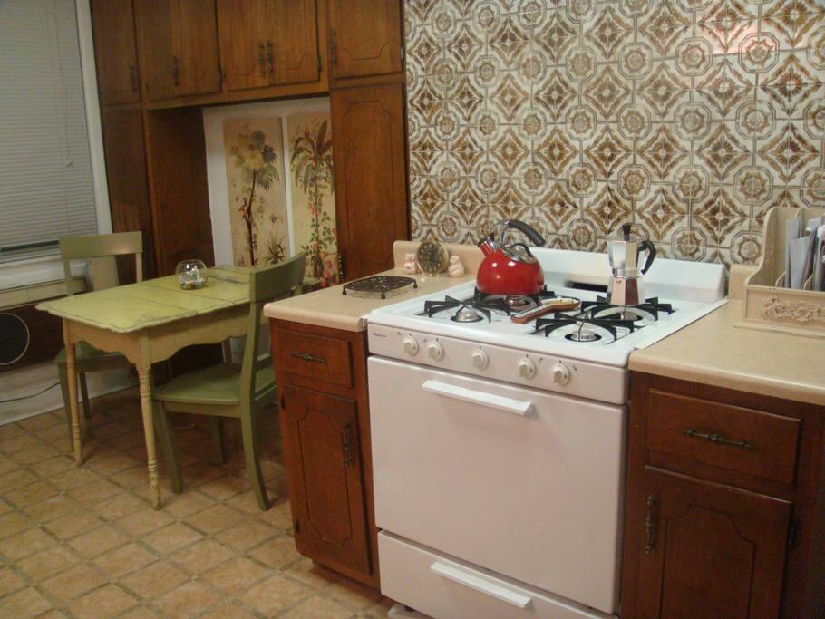Eat in kitchen