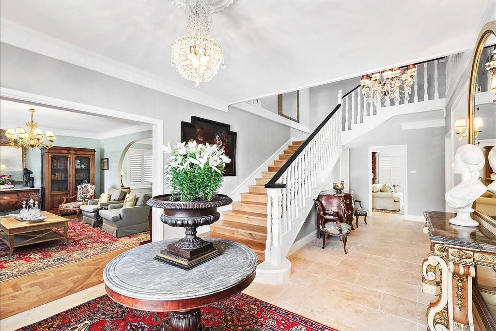 Entrance (furniture has changed)