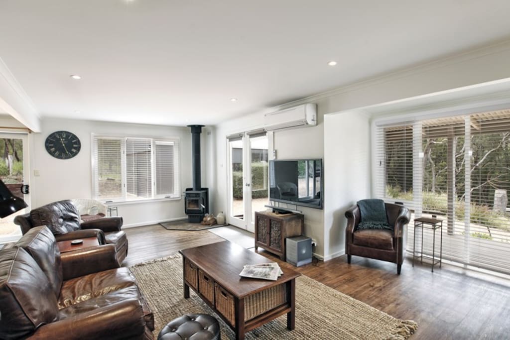 Cozy living room with Ned Kelly fireplace