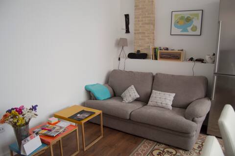 Airbnb con mejor rendimiento: Renovated modernist apartment in central Valencia en La Saïdia