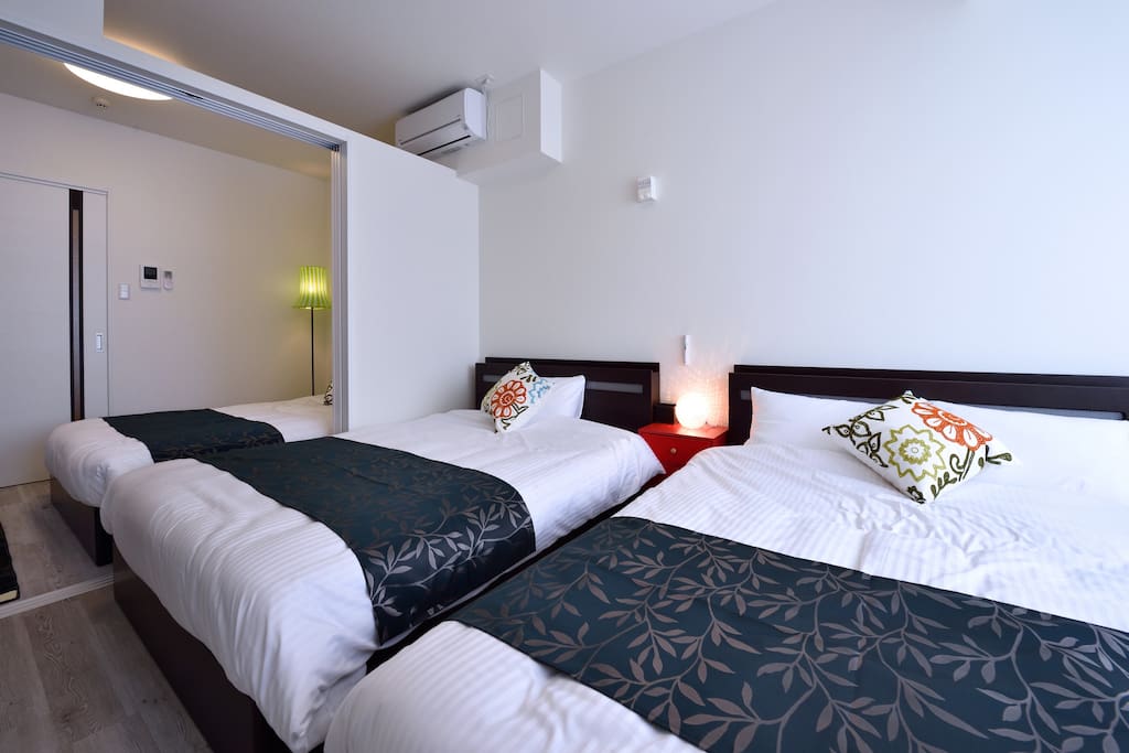 3 double beds