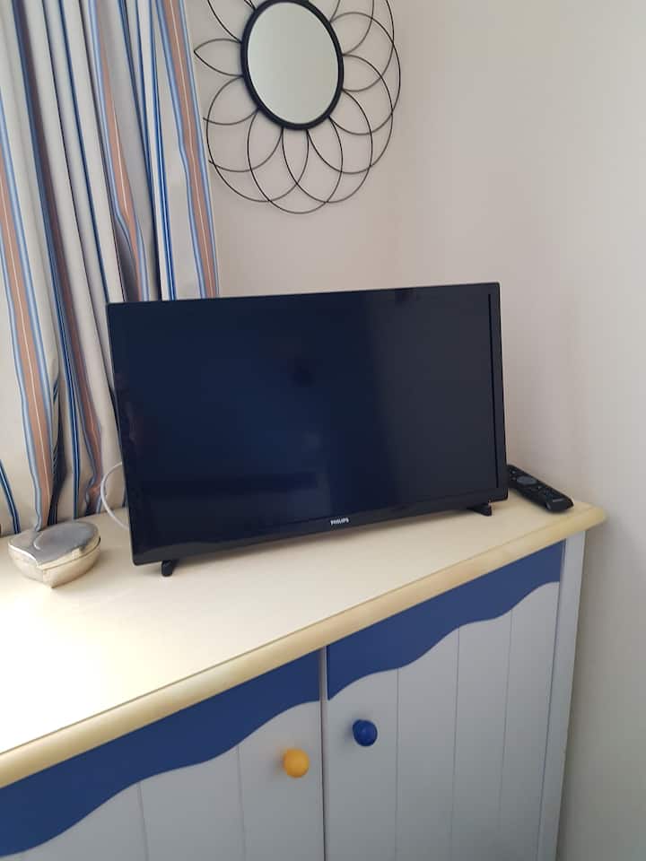 סטנדרט טלוויזיה בחדר השינה הגדול