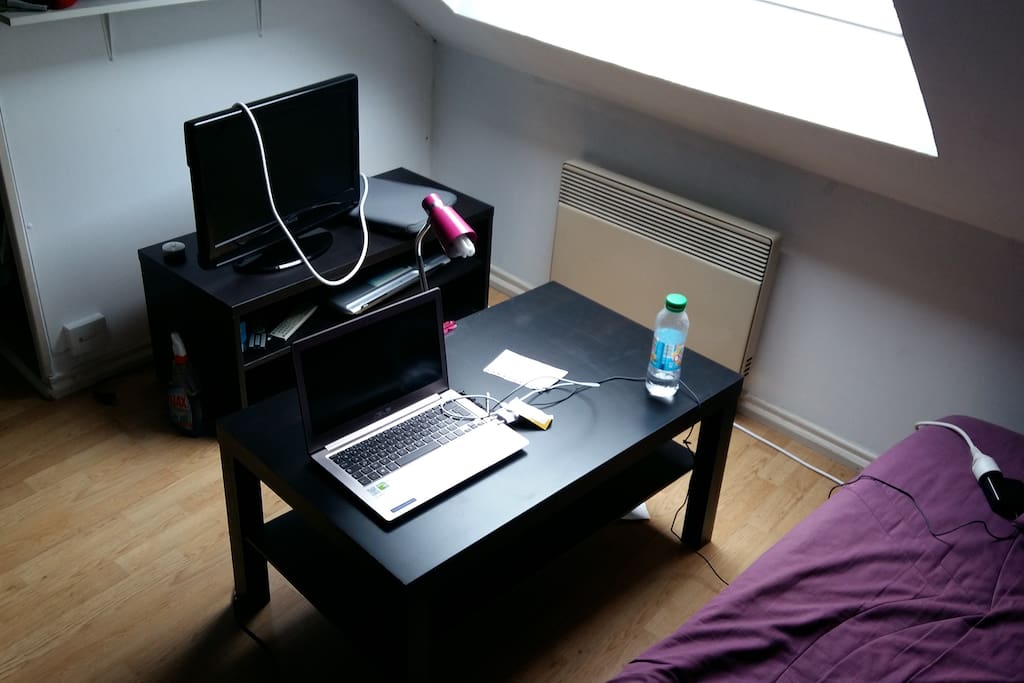 Coin canapé + télé