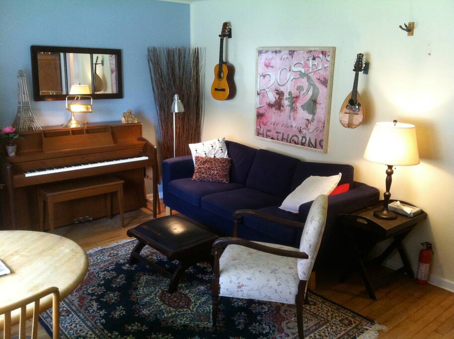 Cozy living room that has been decluttered since this photo was taken!