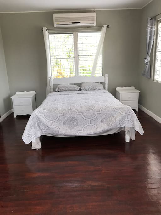 Master Bedroom (a)