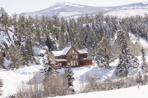 Gorgeous riverfront, 4-BR (2-master suite) home!