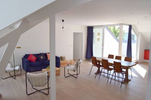 Cosy & Spacious Loft By The Forest