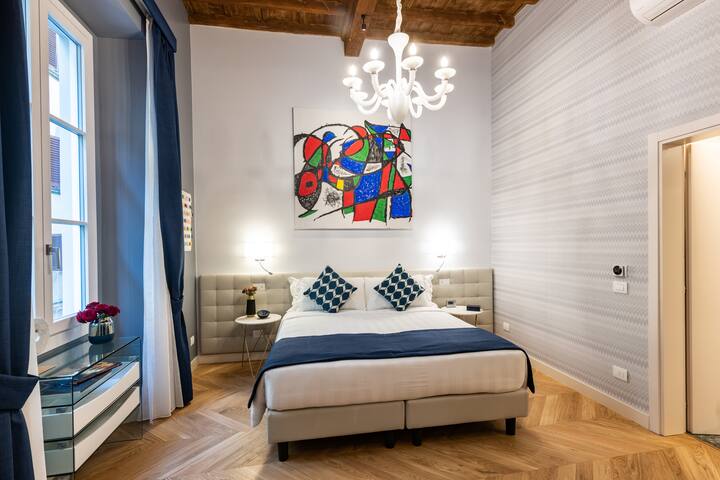Florence Art Apts – Azzuro- Two Bedroom Apt gallery image 2