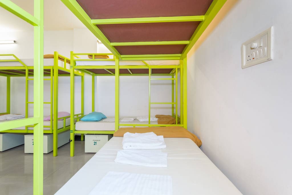 HOSTEL BY THE SEA