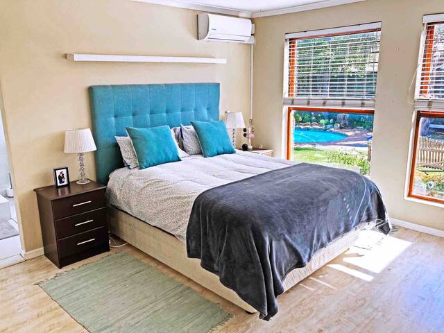 3-bedroom holiday house close to beach gallery image 2