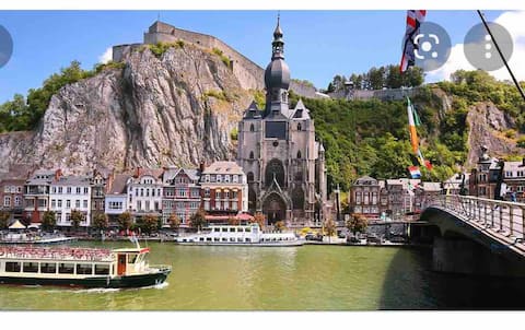 Dinant beautiful studio 100 meters   from the Meuse