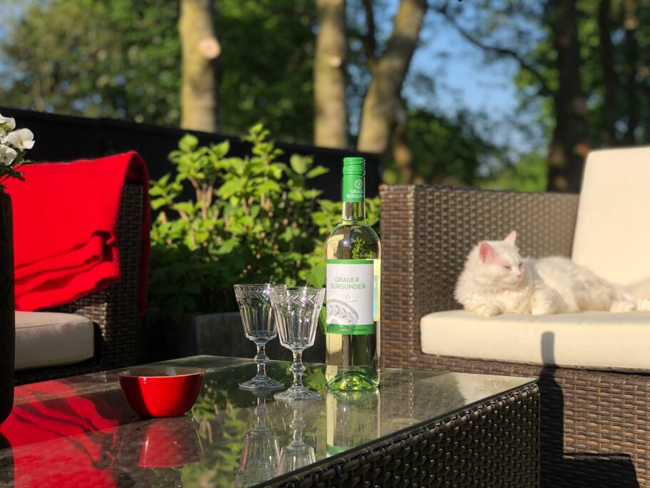Den Tag auf der Dachterrasse ausklingen lassen