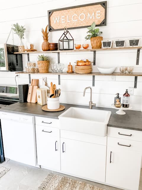 Luxury Farmhouse Apartment -Downtown 1 BR. 1B