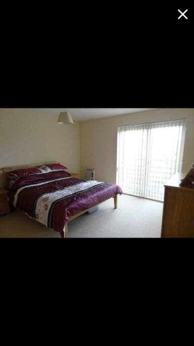 Bedroom 1 - Kingsize Bed