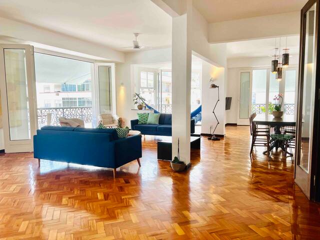 Glamour on Copacabana beach apartment gallery image 3