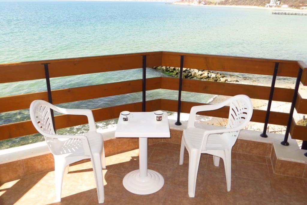 You will have a really beautiful sea view !