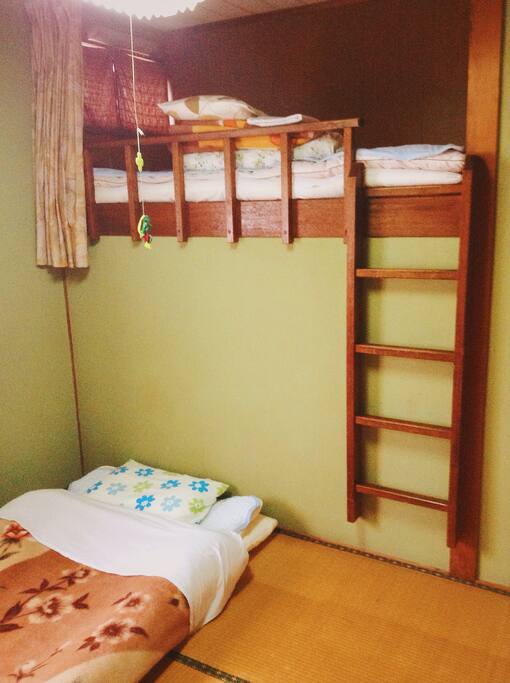 Room1