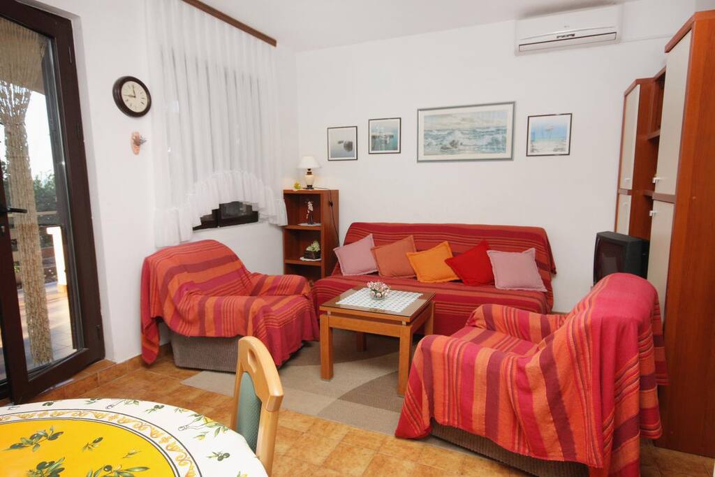 Living room, Surface: 11 m²