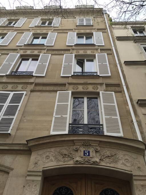 Building Frontage