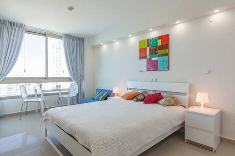 Private apartment by the sea Carmel Studio Sole