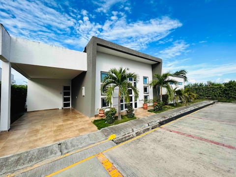 Beautiful Flanders vacation home