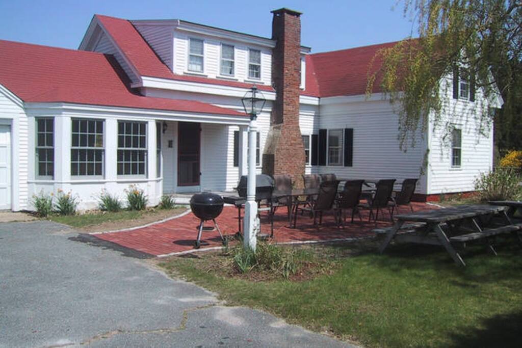Antique Chatham Farmhouse (Rear)
