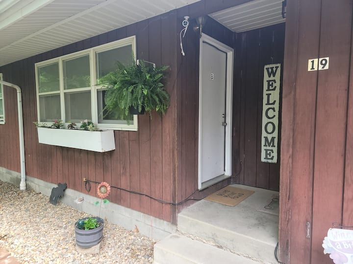 Makanda Vacation Rentals & Homes Illinois, United States Airbnb