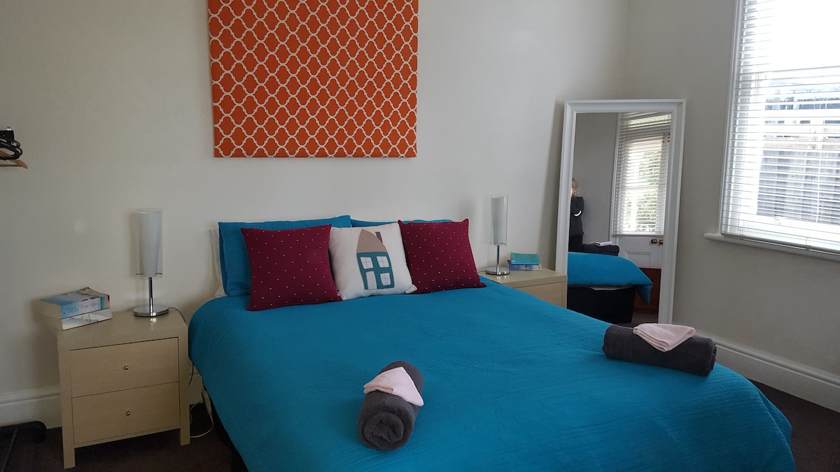 Blick auf das Hauptschlafzimmer
auf den Mt. Wellington