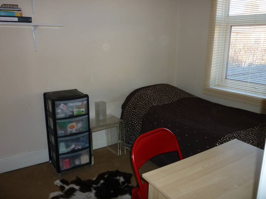 Single bedroom