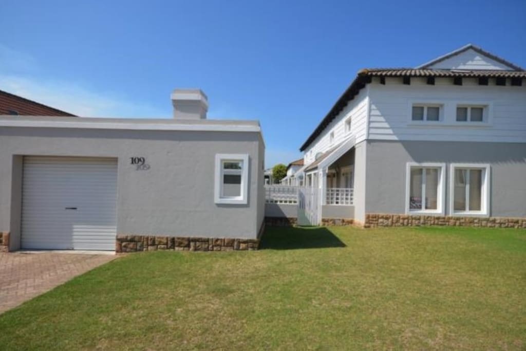 Private unit with garden & braai area