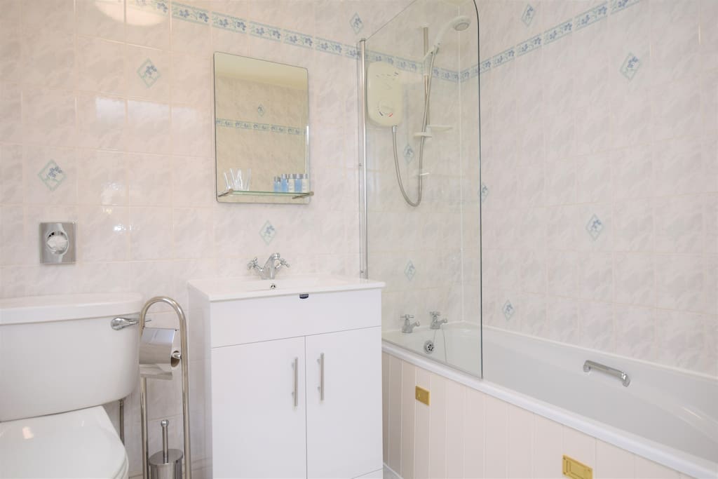 En-suite bathroom