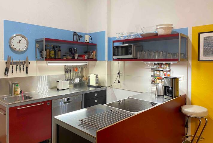 [S] very heart of PRENZLAUERBERG, 6 (-8) people gallery image 3