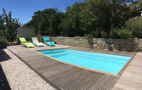 Villa with pool between Narbonne, and Mediterranean