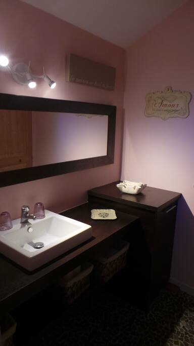 rose tutu pour la salle de bain