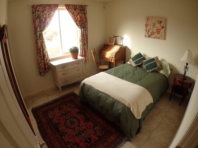 Meditative Sanctuary on Via Bella (Beauty Way)