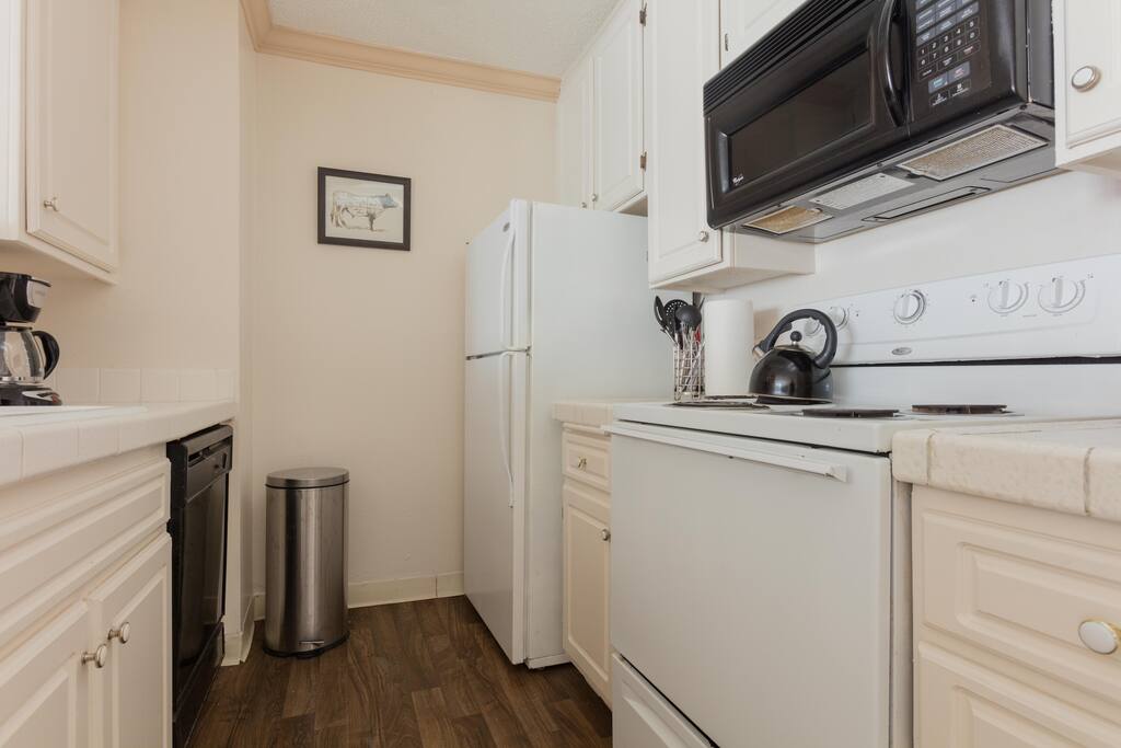 Clean and fully stocked kitchen