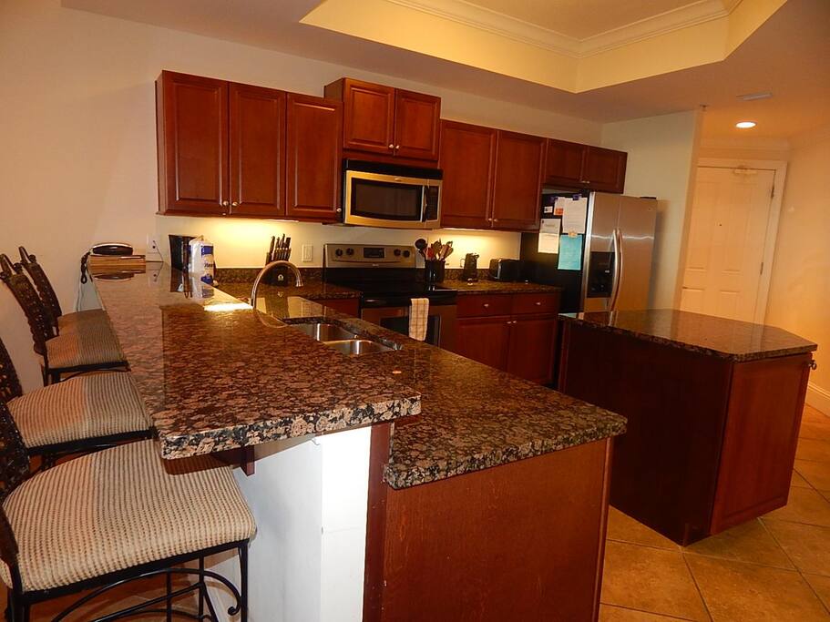 Fridge,Refrigerator,Microwave,Oven,Chair