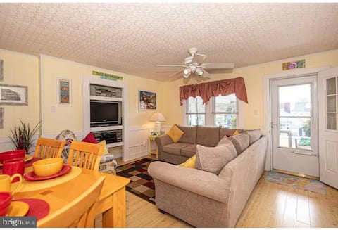 Top Airbnb: Perfect location! in Ocean City