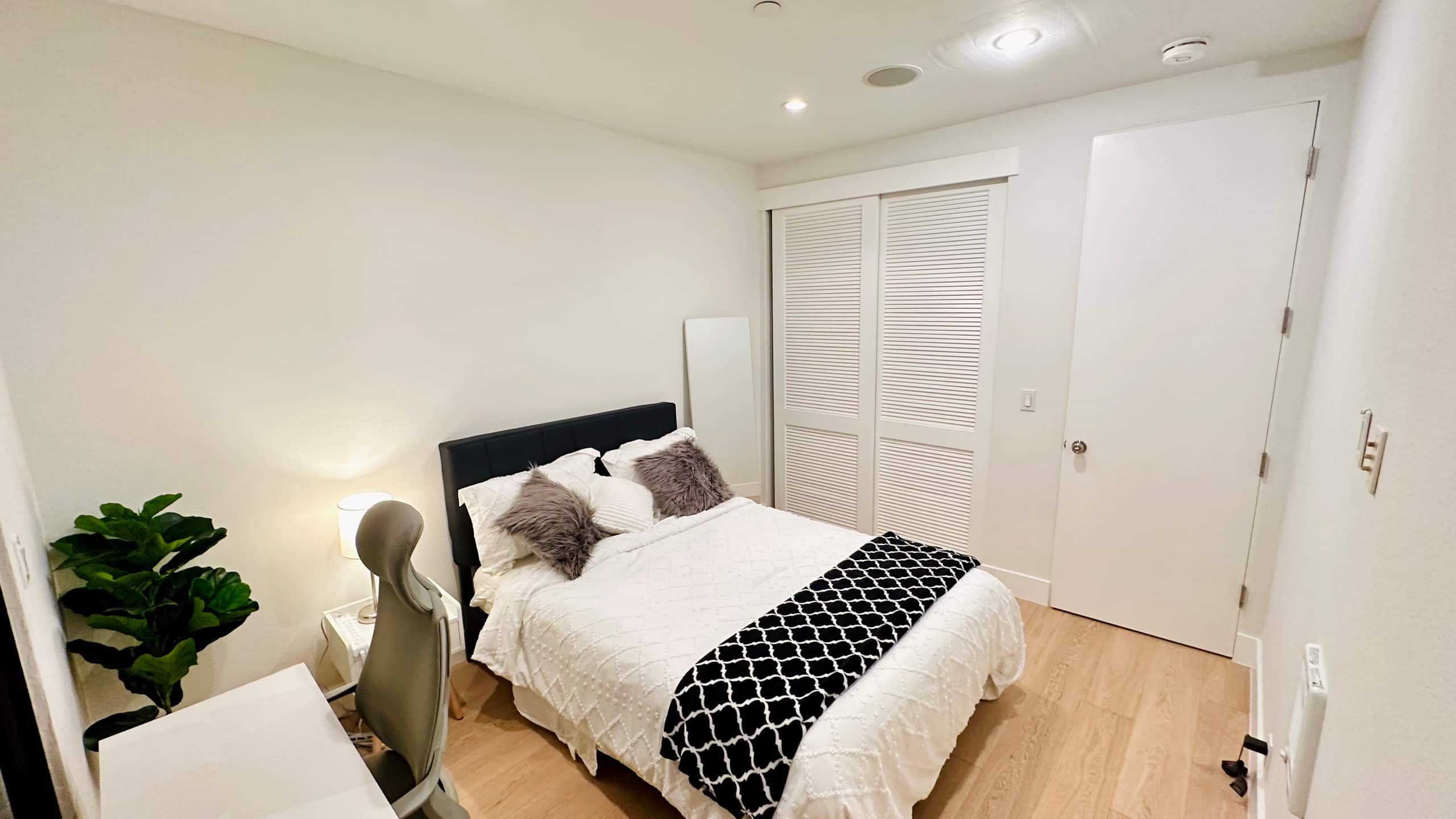 Condo in San Francisco · ★4.79 · 2 bedrooms · 2 beds · 2 baths - Image 5